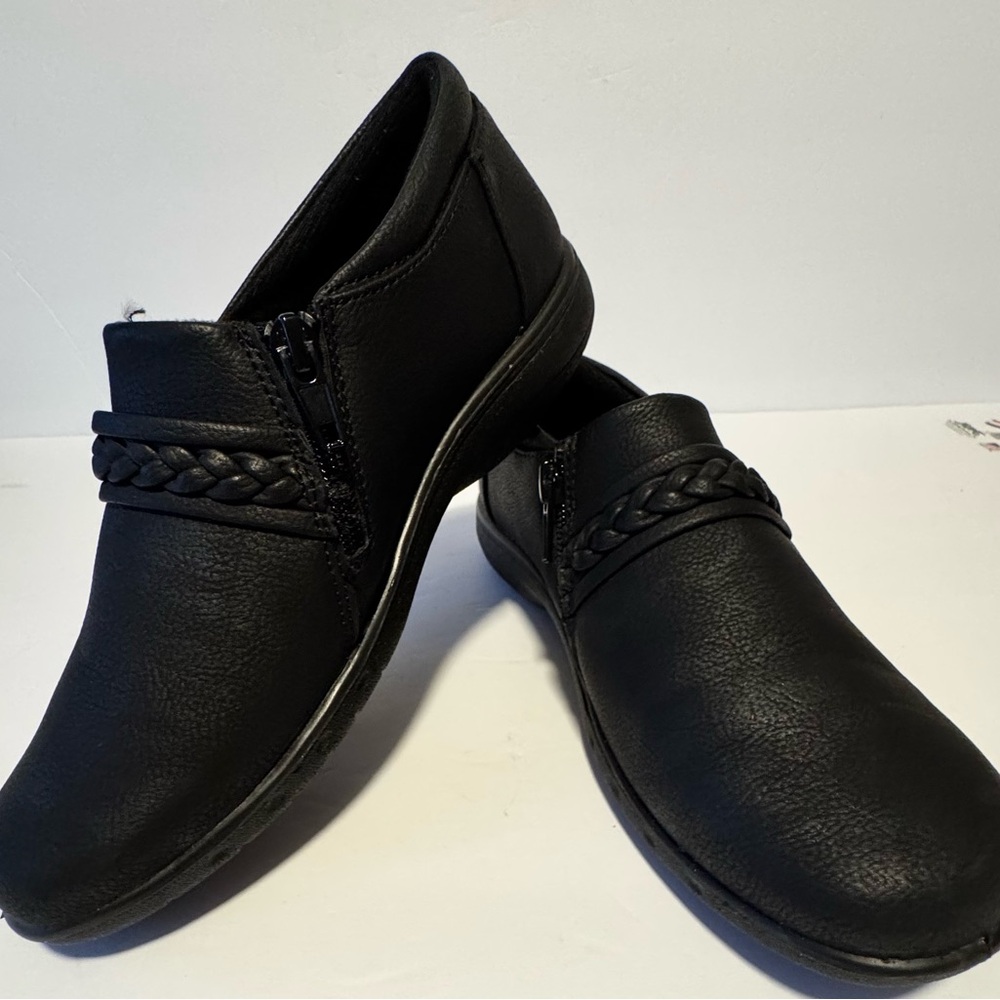 Judith Women’s 6.5M Braided Faux Leather Slip-Ons Black Clogs Lightweight